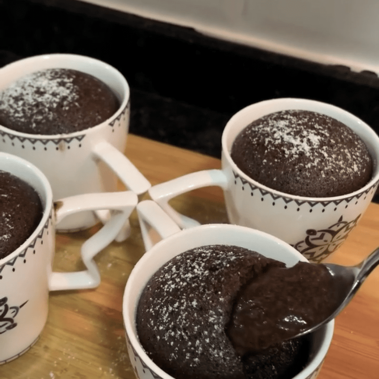 Tencerede Pişen Fincan Sufle