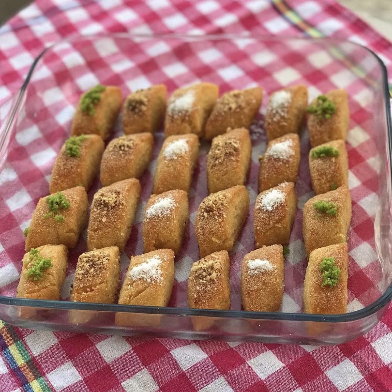 Dilimli İrmik Tatlısı