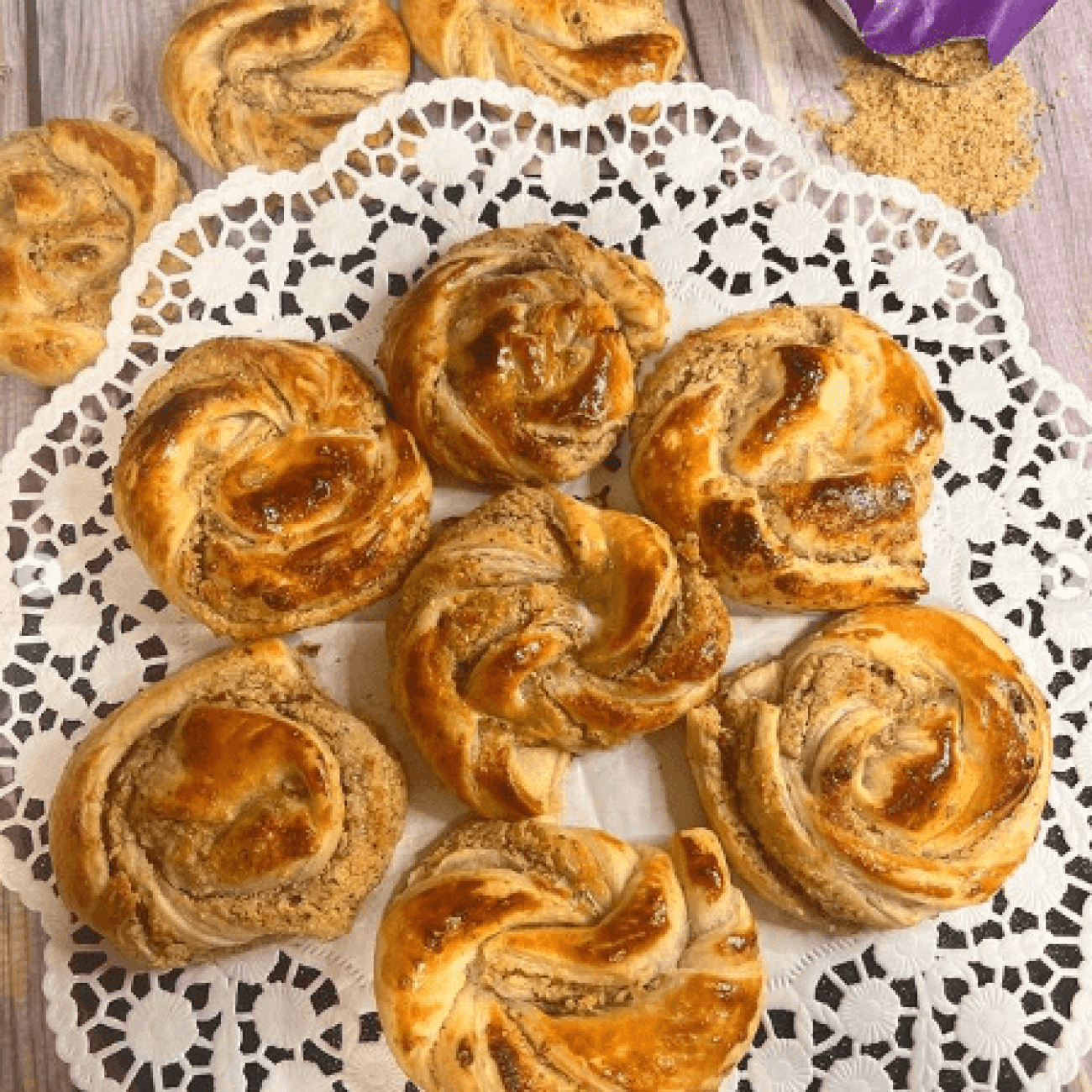 Tahinli Fındıklı Gül Milföy
