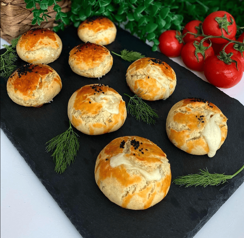 Dereotlu Kaşarlı Mayasız Poğaça
