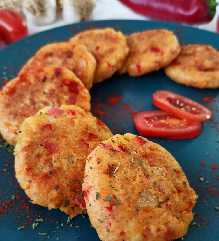 Sebzeli Patates Köftesi