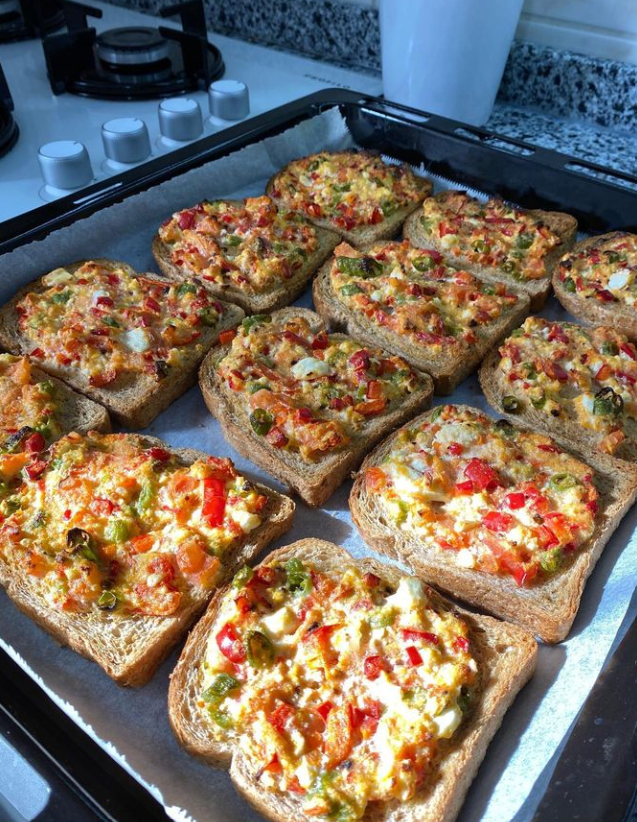 Kahvaltılık Ekmek Pizza