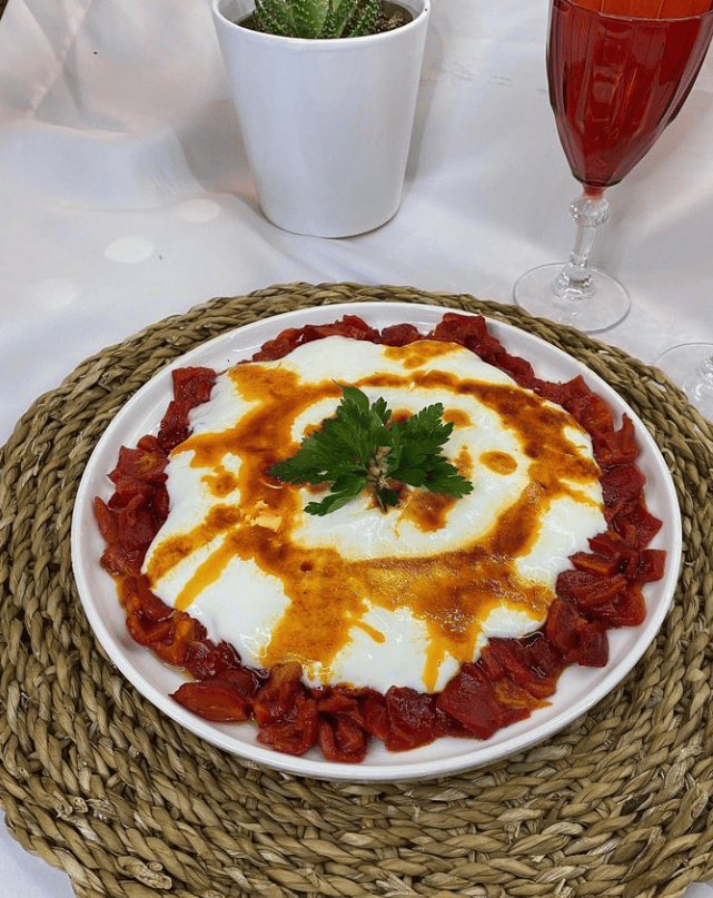 Köz Kırmızı Biber Mezesi